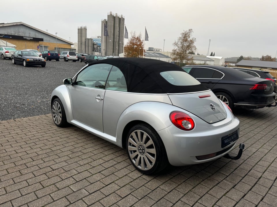 VW New Beetle 1,9 TDi 105 Highline Cabriolet 2d