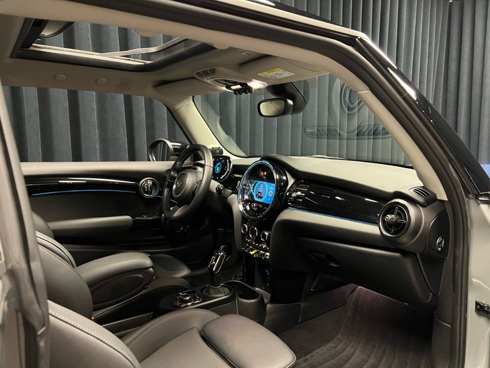 MINI Cooper SE Edition Premium Plus 3d