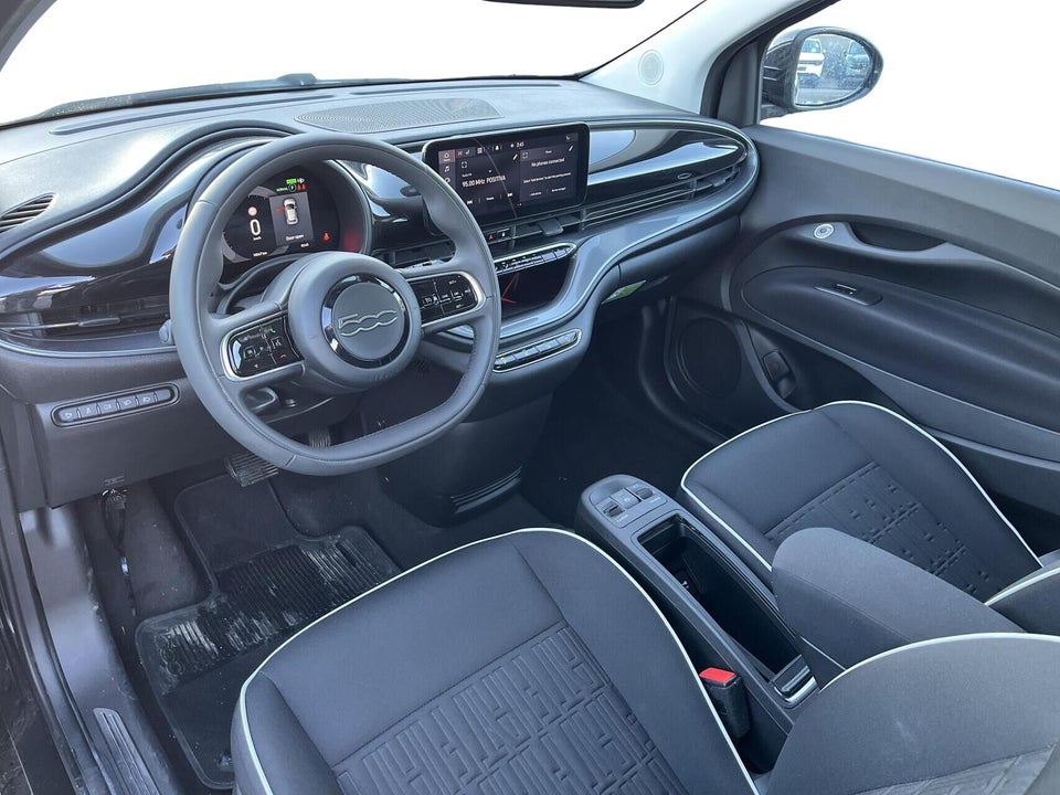 Fiat 500e 42 Icon 3+1 4d