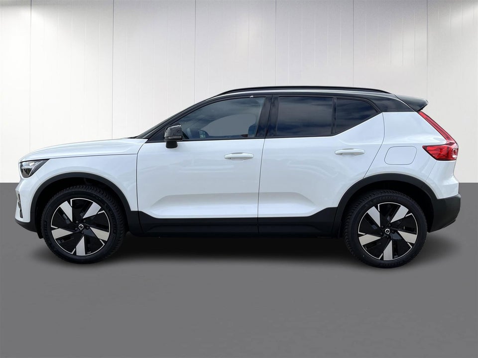 Volvo XC40 ReCharge Extended Range Plus 5d