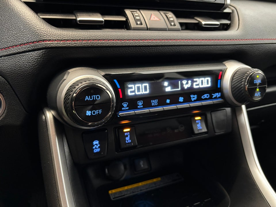 Toyota RAV4 2,5 Plug-in Hybrid H3 Comfort AWD-i Van 5d