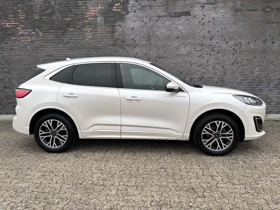 Ford Kuga 2,5 PHEV Vignale CVT 5d