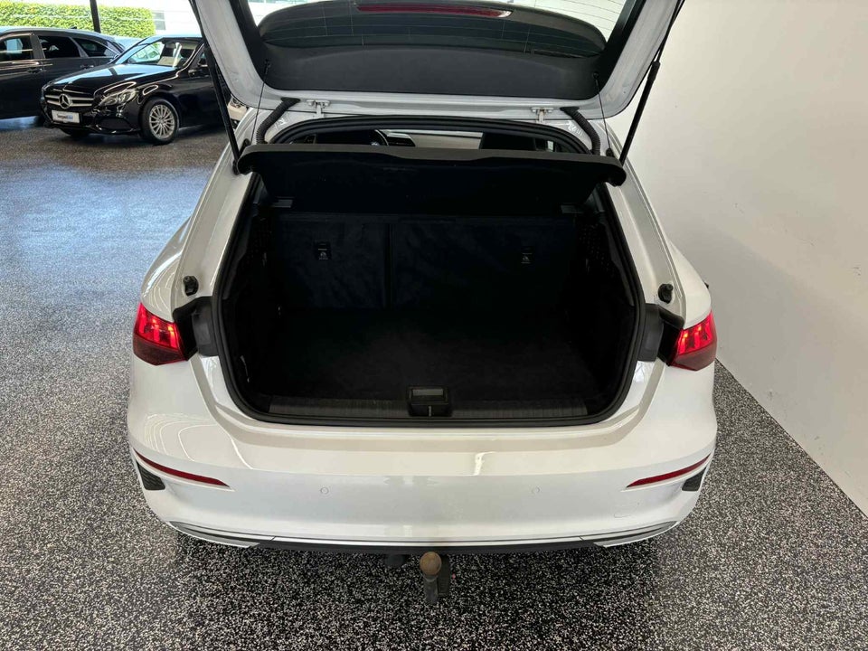 Audi A3 40 TFSi e Prestige Sportback S-tr. 5d