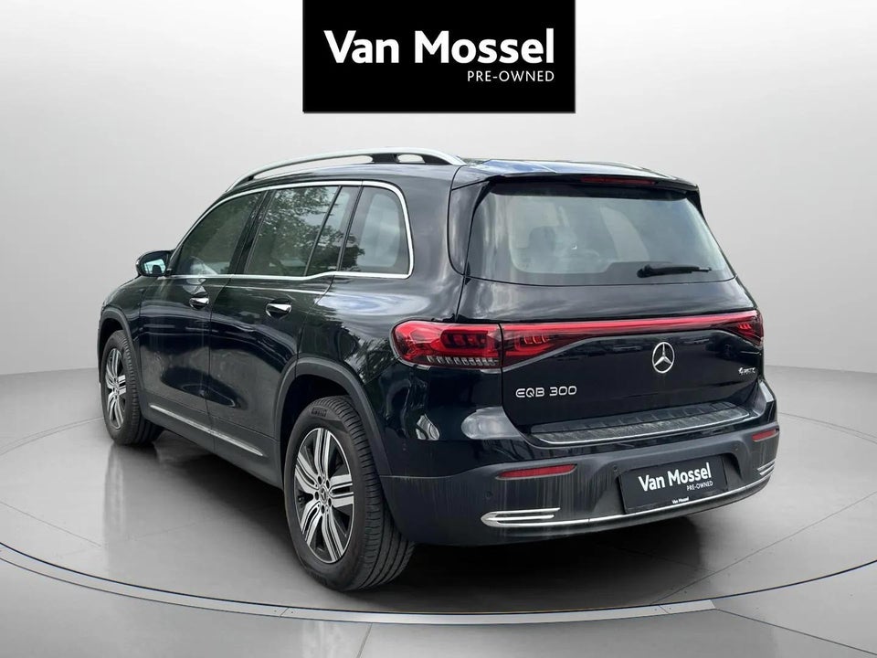 Mercedes EQB300 Progressive 4Matic 5d