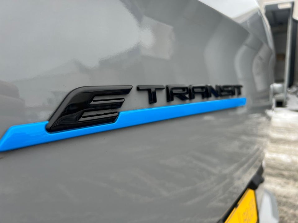 Ford E-Transit Custom 340L 64 Limited