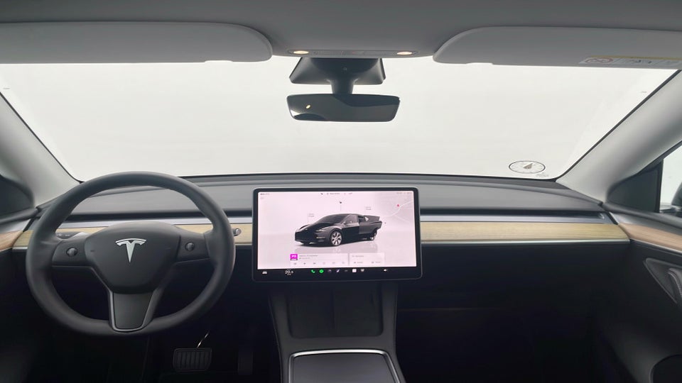Tesla Model Y Long Range AWD 5d