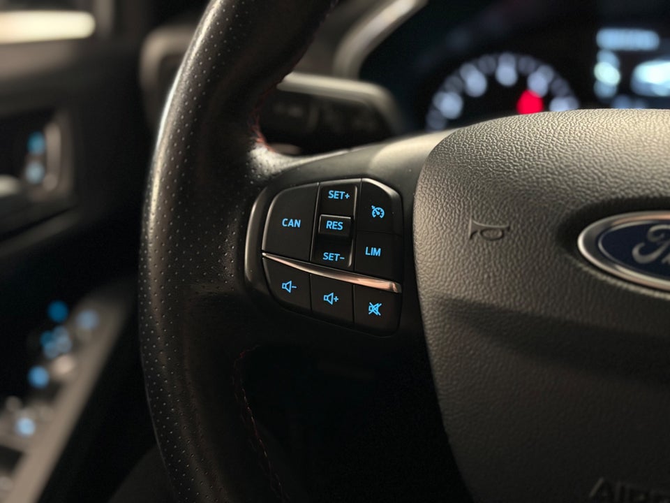 Ford Focus 1,0 EcoBoost ST-Line 5d