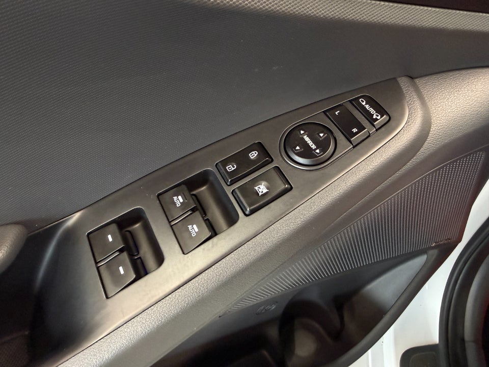 Hyundai Ioniq 1,6 PHEV Premium DCT 5d