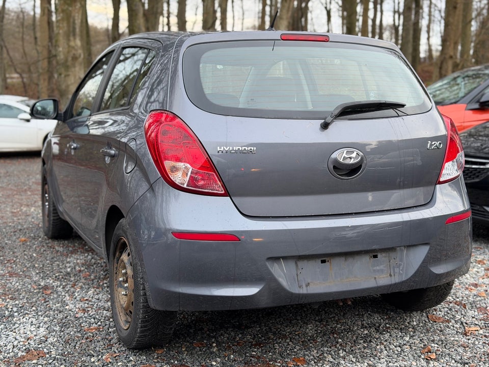 Hyundai i20 1,4 Classic 5d