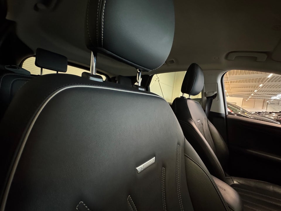 Ford Kuga 2,5 PHEV Vignale CVT 5d