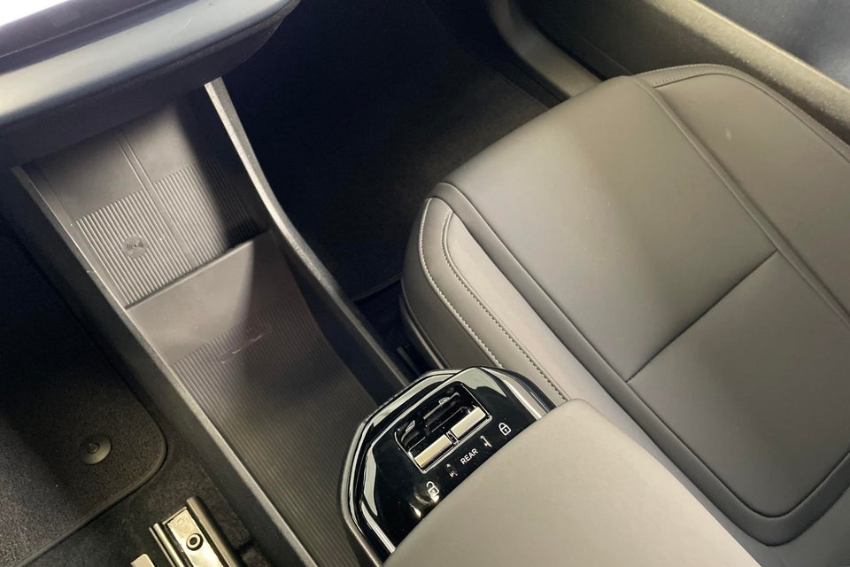 Volvo EX30 Extended Range Core 5d