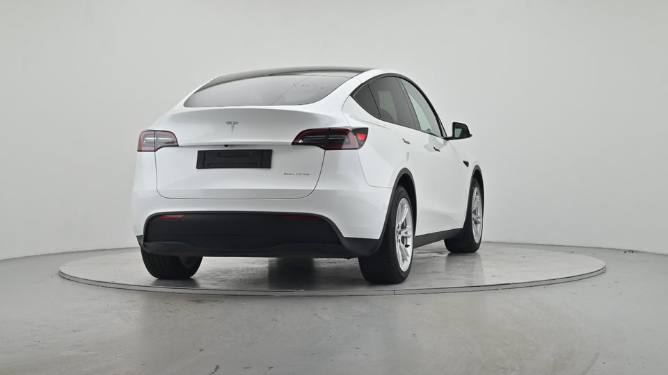 Tesla Model Y Long Range AWD 5d
