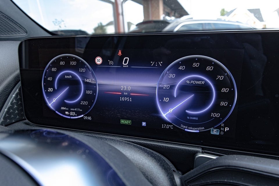 Mercedes EQB300 Progressive 4Matic 5d