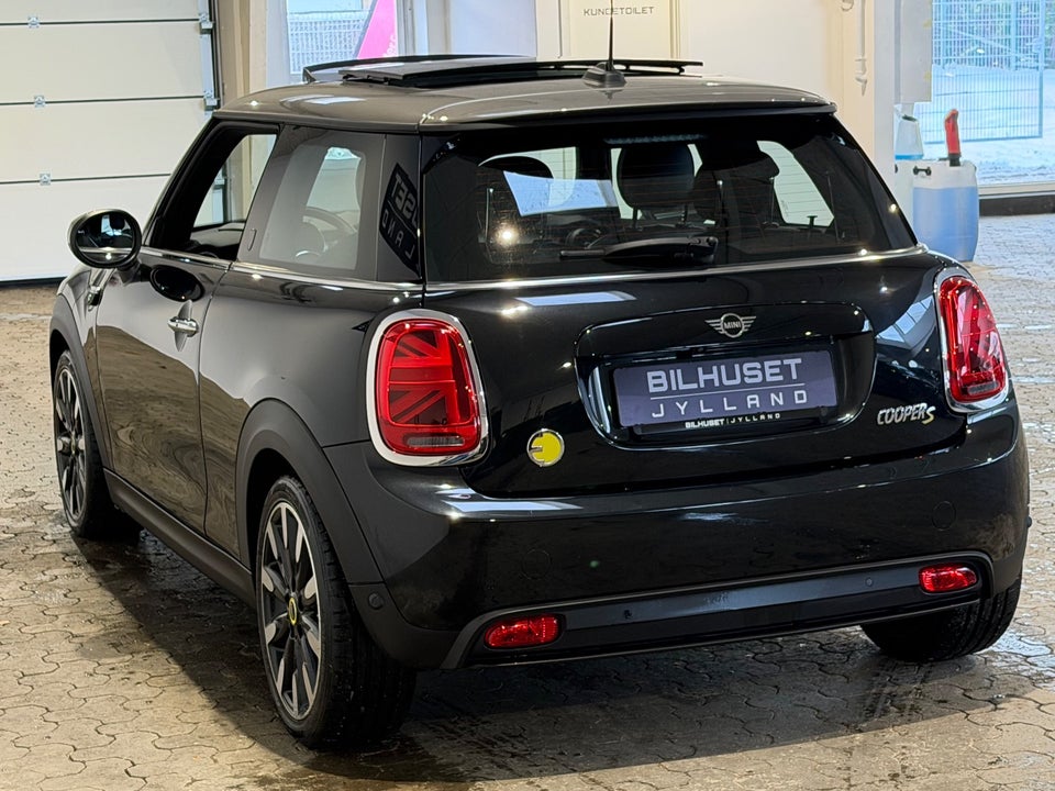 MINI Cooper SE Yours Trim 3d