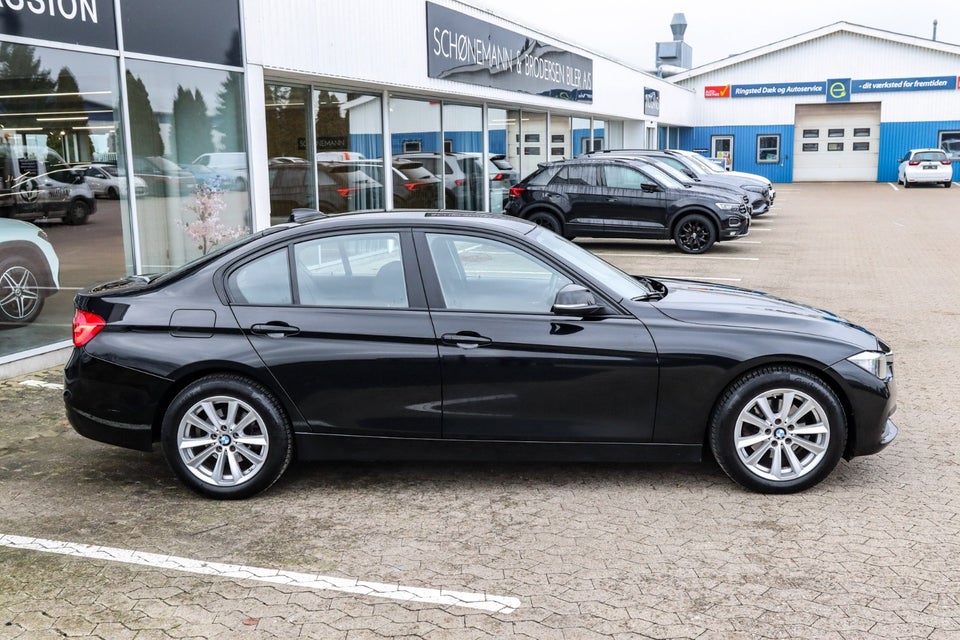 BMW 320d 2,0 Sport Line aut. 4d