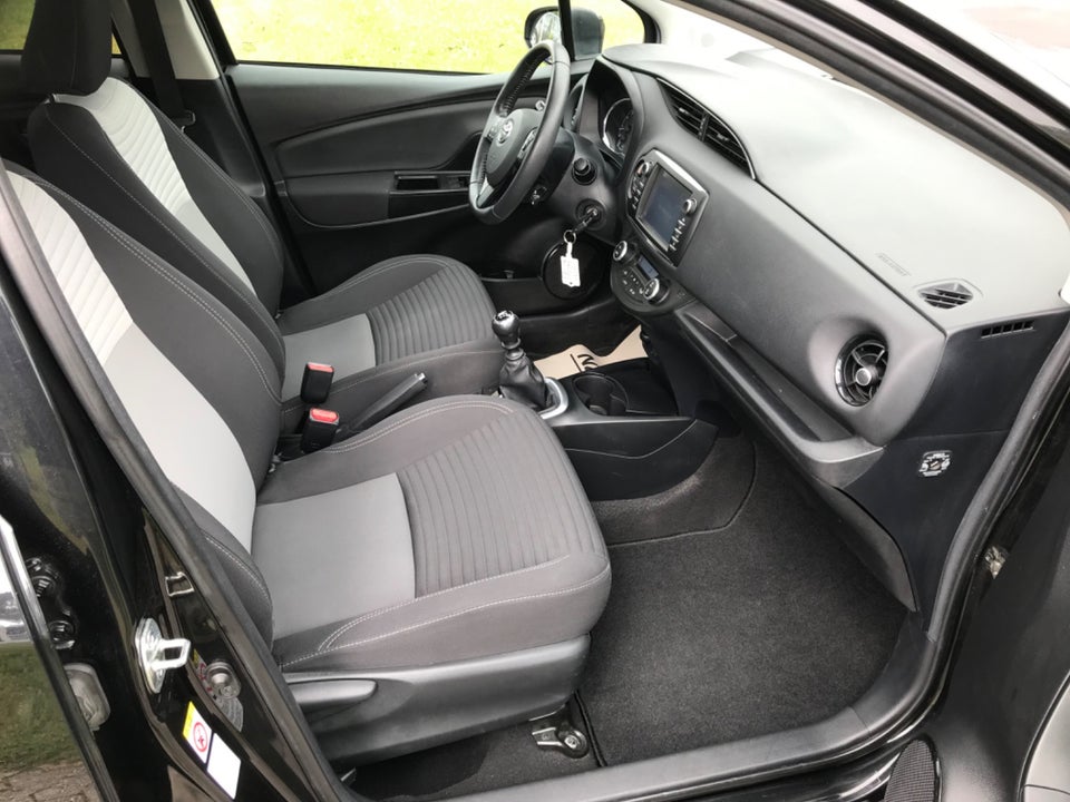 Toyota Yaris 1,5 VVT-i T2 5d