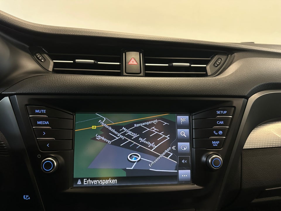 Toyota Avensis 1,8 VVT-i T2 Premium Touring Sports MDS 5d