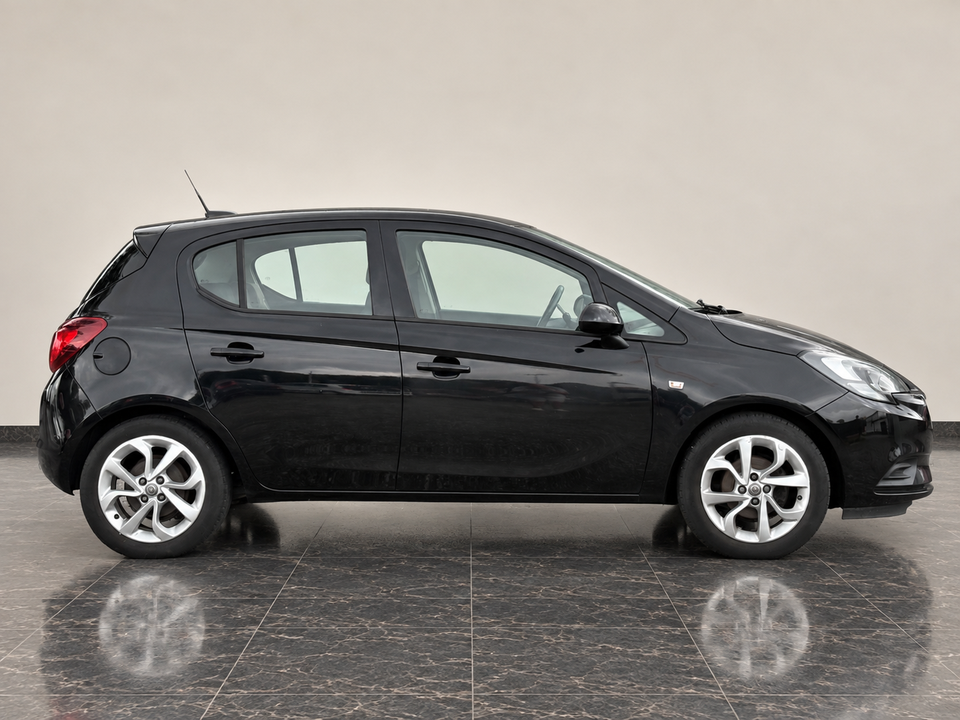 Opel Corsa 1,4 Essentia 5d