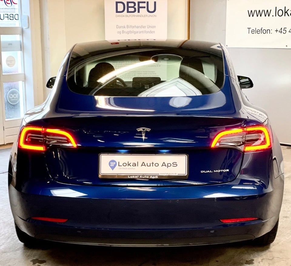 Tesla Model 3 Long Range AWD 4d