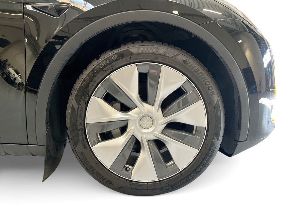 Tesla Model Y RWD 5d