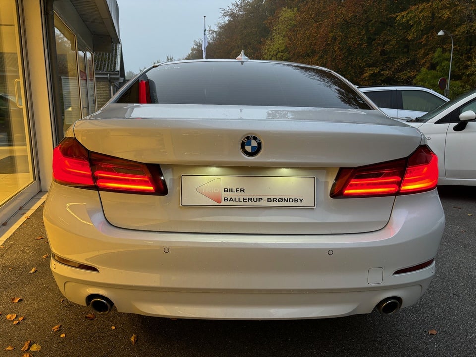 BMW 520d 2,0 Connected aut. 4d