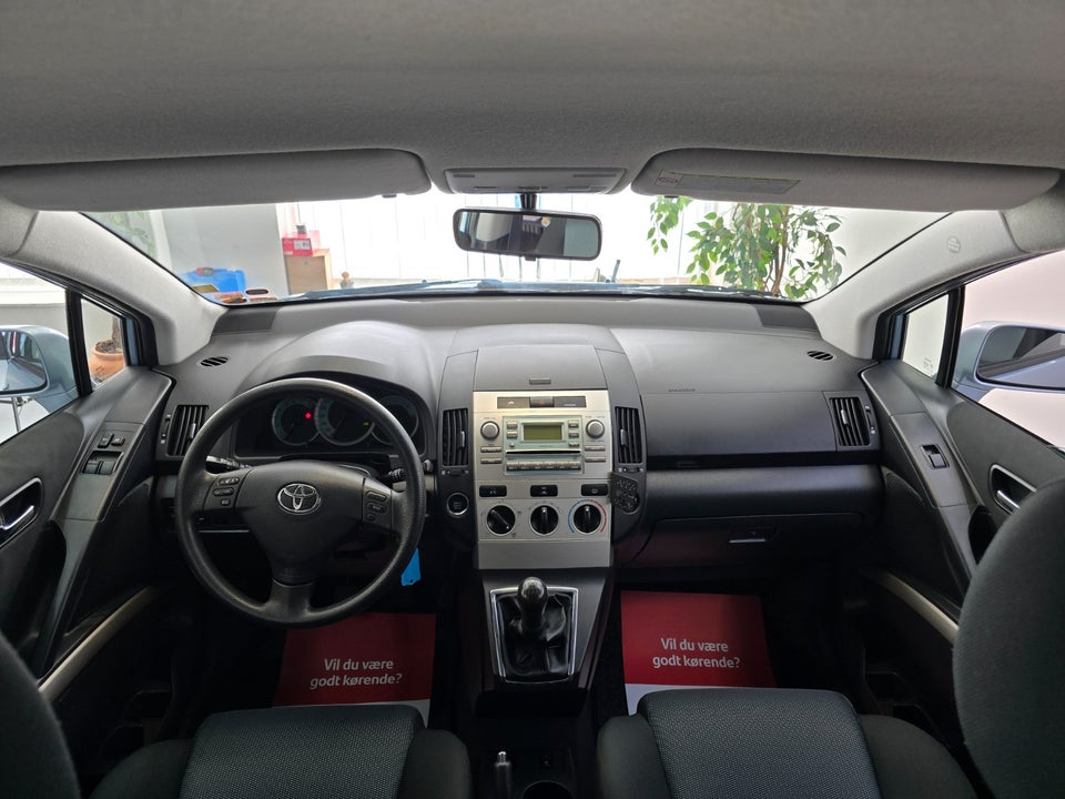 Toyota Corolla Verso 1,6 Terra 7prs 5d