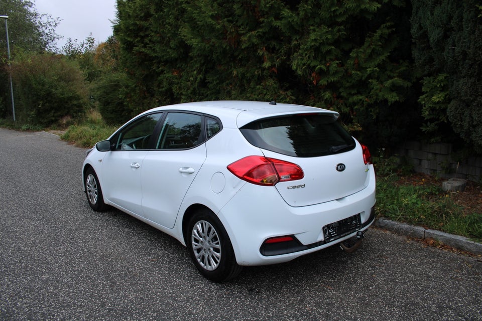 Kia Ceed 1,4 CVVT Active 5d