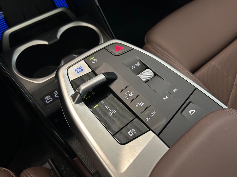 BMW iX1 xDrive30 Fully Charged 5d