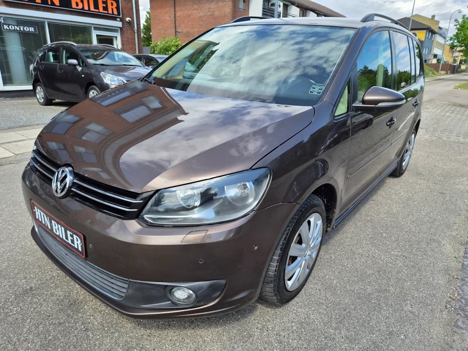 VW Touran 2,0 TDi 140 Comfortline DSG 7prs 5d
