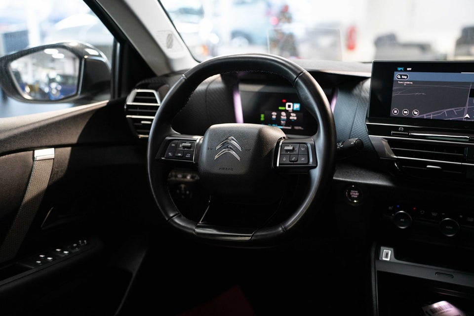 Citroën ë-C4 X 50 Shine 4d