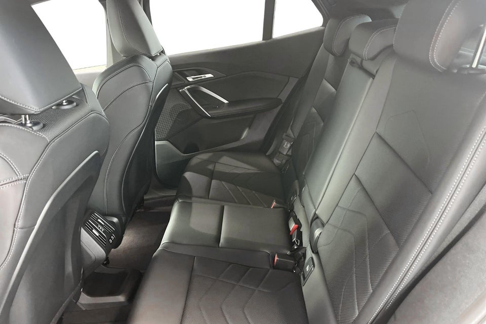 BMW iX2 eDrive20 M-Sport 5d