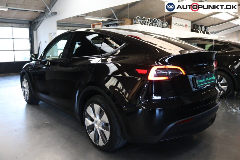 Tesla Model Y Long Range AWD 5d