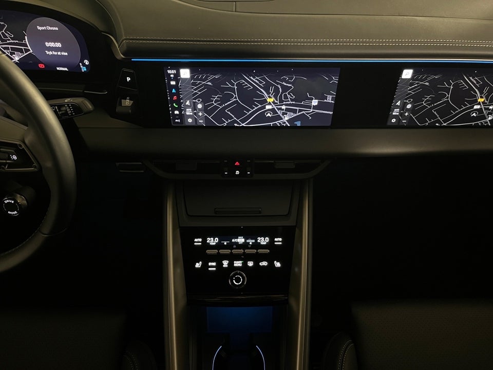 Porsche Macan Turbo 5d