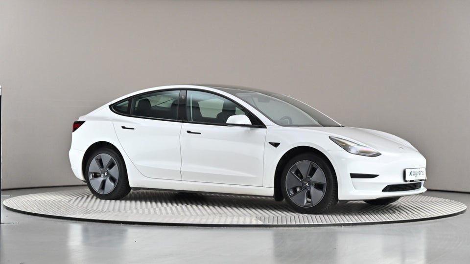 Tesla Model 3 RWD 4d