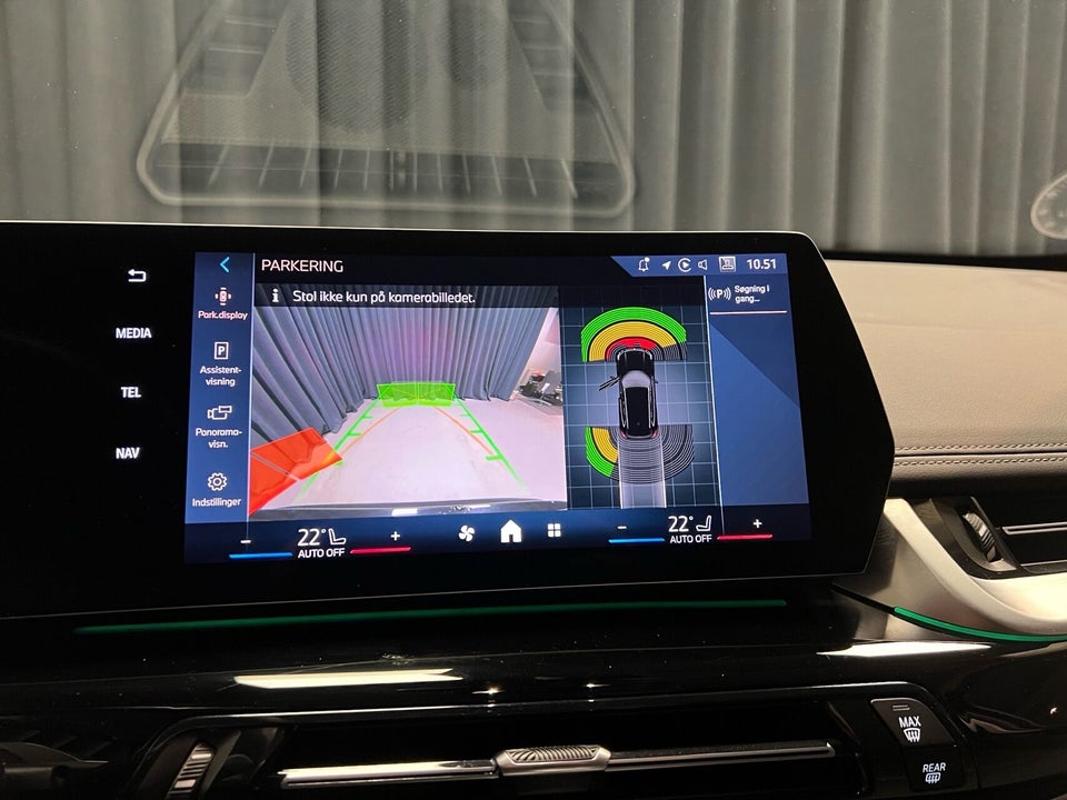 BMW iX1 eDrive20 X-Line 5d