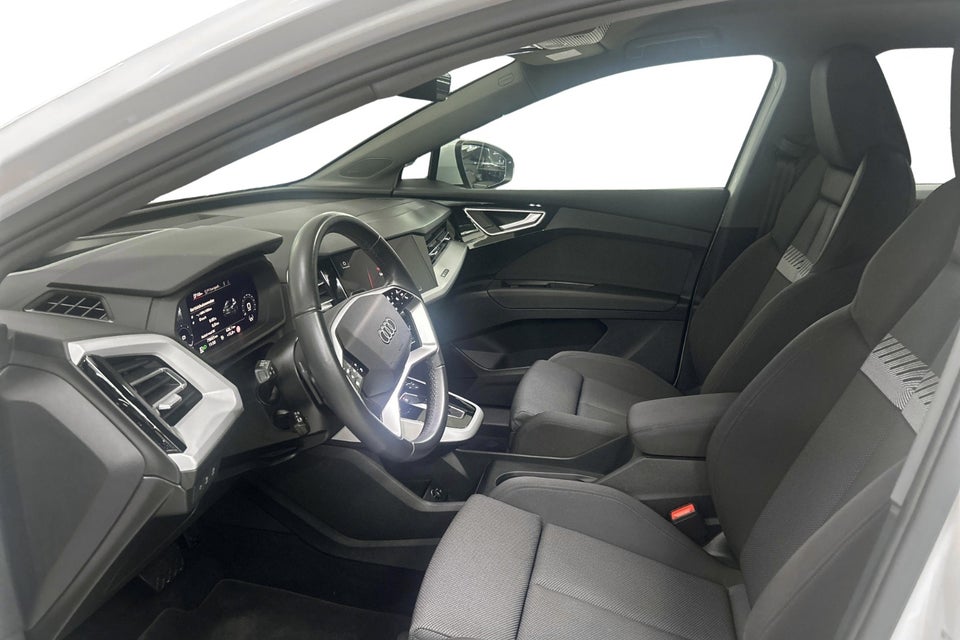 Audi Q4 e-tron 40 Attitude 5d