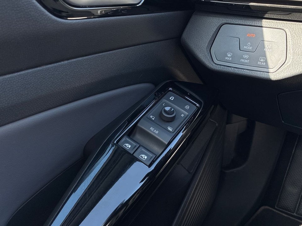 VW ID.4 77 Pro 5d