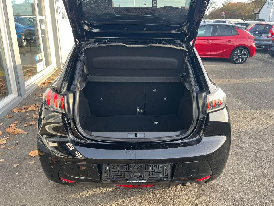 Peugeot 208 1,2 PureTech 100 Black Selection EAT8 5d