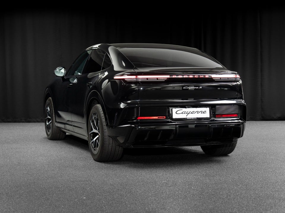 Porsche Cayenne S Electric Coupé 5d