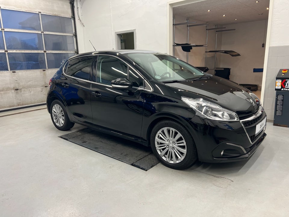 Peugeot 208 1,5 BlueHDi 100 Prestige Sky 5d