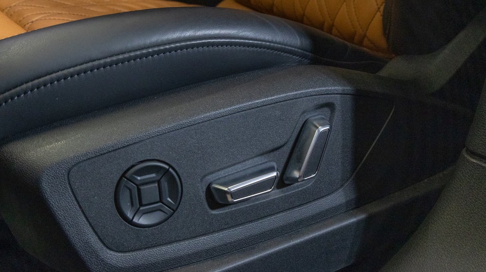 Audi e-tron 55 S-line quattro 5d