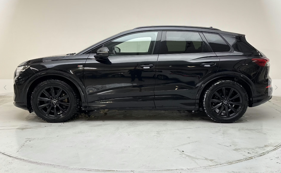 Audi Q4 e-tron 40 S-line 5d