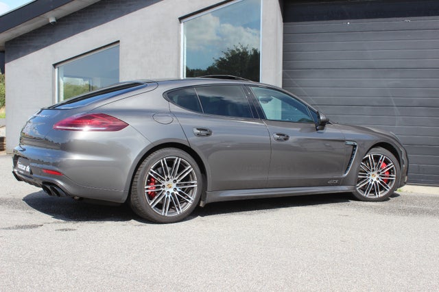 Price porsche panamera gts