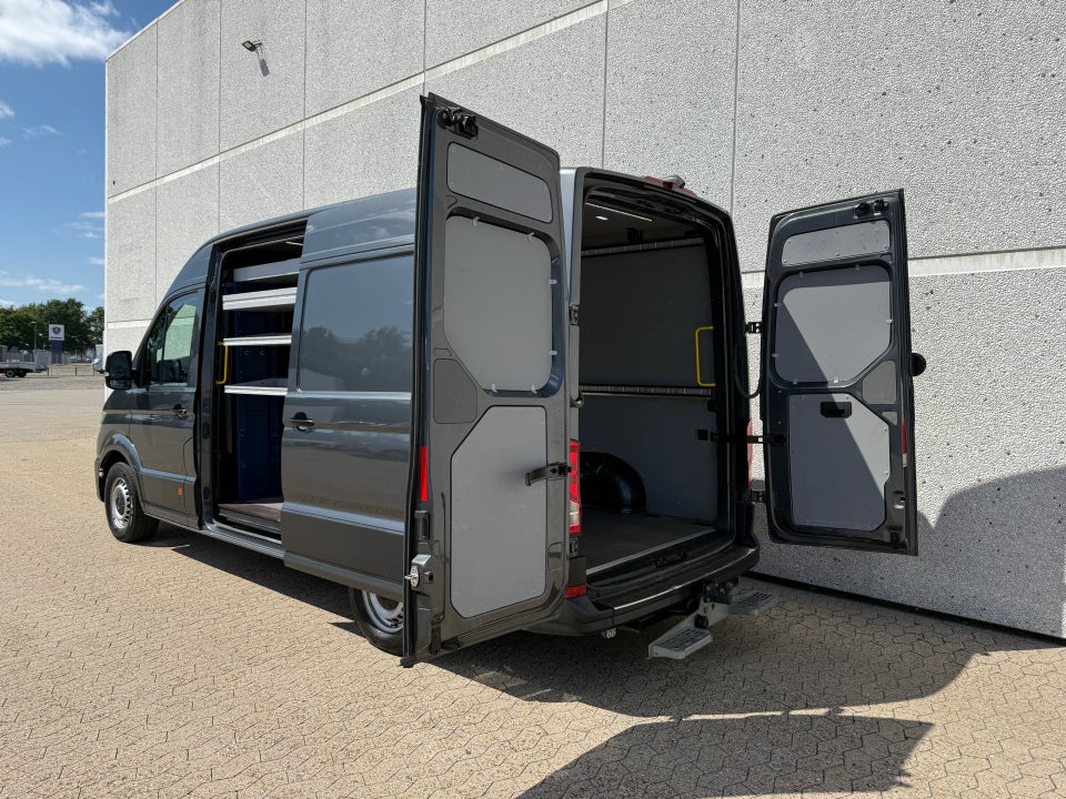 VW Crafter 35 2,0 TDi 177 Kassevogn L3H3 aut.