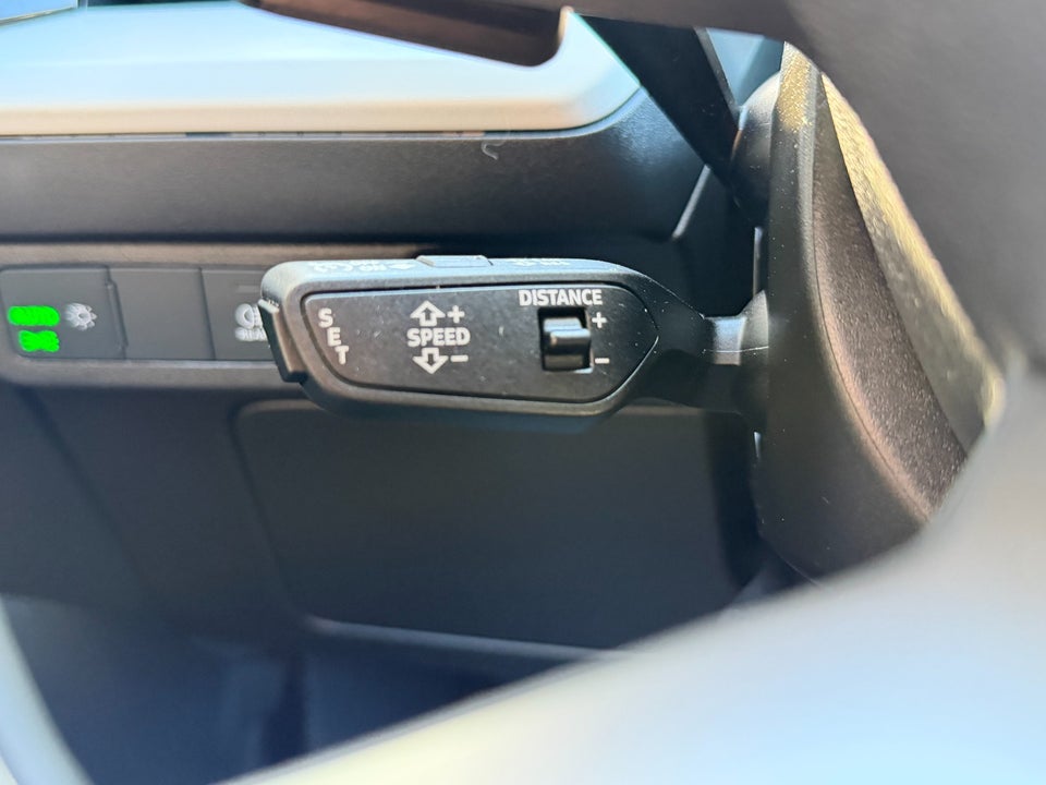 Audi Q4 e-tron 40 Advanced 5d