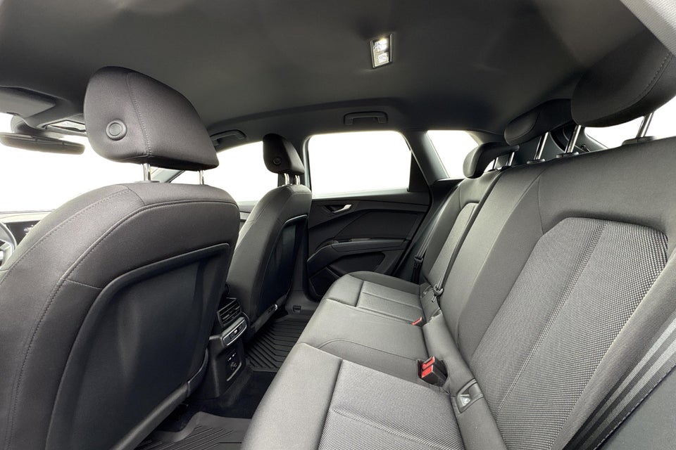 Audi Q4 e-tron 40 Attitude 5d