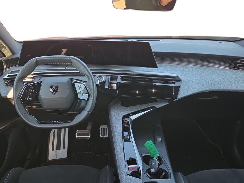 Peugeot e-5008 77 GT Pack 7prs 5d
