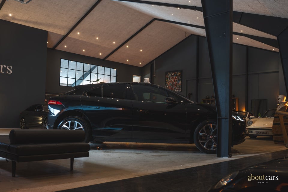 Jaguar I-Pace EV400 Black AWD 5d