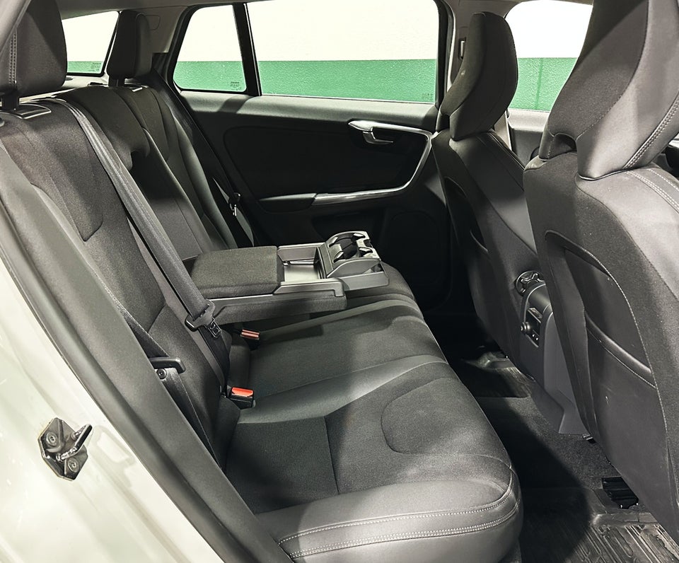 Volvo V60 2,0 D3 136 Kinetic 5d