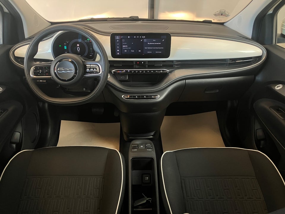 Fiat 500e 24 Action 3d